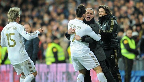 罗体：账目监督机构裁定那不勒斯和比萨冬窗必须卖人才能引援（罗体：财务监管裁定，那不勒斯与比萨冬窗需先卖人方可引援）