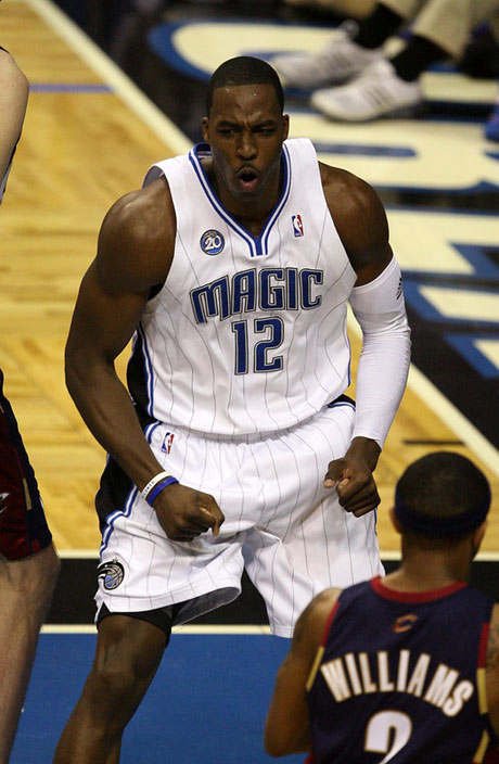 巴里-布朗29分 CBA俱乐部杯广厦106-102战胜山东 克里斯23分（CBA俱乐部杯：广厦106-102险胜山东，巴里-布朗29分，克里斯23分）