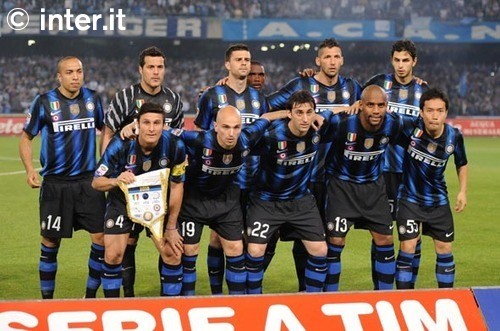 太阳报：奥利塞帮助埃泽适应枪手新生活，二人经常会在线下棋（太阳报：奥利塞助埃泽融入阿森纳新环境，两人常通过网络对弈）