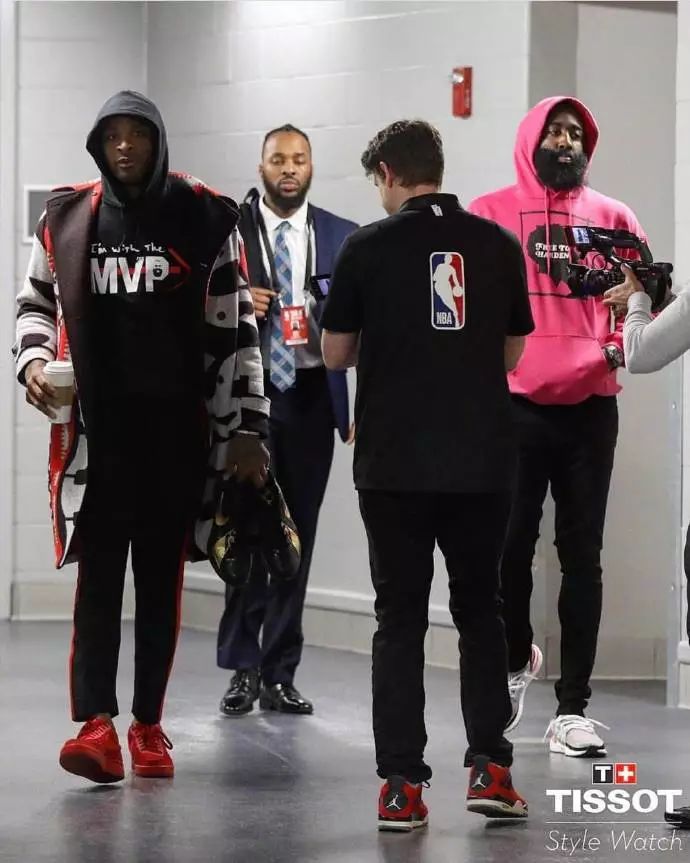 日职联半场：细谷真大梅开二度，新潟天鹅0-2柏太阳神（J1联赛半场：细谷真大双响，柏太阳神2-0领先新潟天鹅）