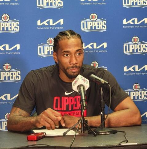 马卡：土耳其客平西班牙后更衣室发生盗窃事件，手表戒指丢失（马卡：土耳其客场战平西班牙后，客队更衣室遭盗，手表与戒指不翼而飞）