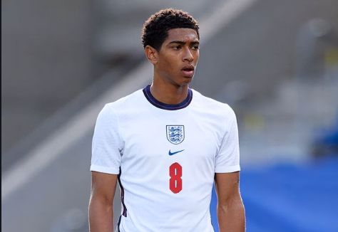 挪威后卫：中场休息时哈兰德让我们多传中，最后奏效了（挪威后卫：中场哈兰德建议多传中，最终奏效）