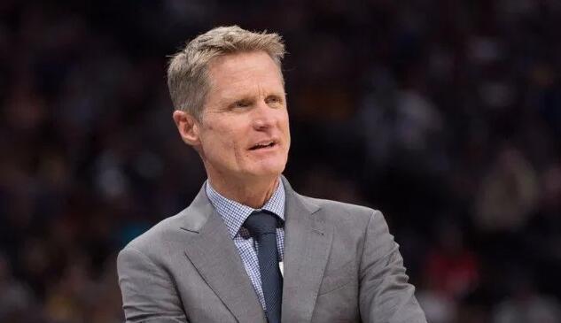 足球俱乐部财务与引援策略分析（足球俱乐部财务运作与转会引援策略研究）