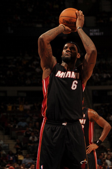 尤文客战那不勒斯大名单：伊尔迪兹领衔，加蒂、DV9伤缺（尤文出征那不勒斯名单：伊尔迪兹领军，加蒂、DV9因伤缺阵）