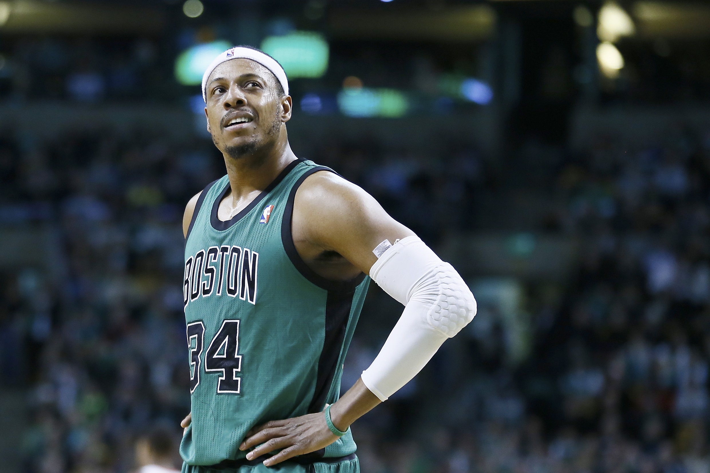 勒沃库森客场1-0战胜本菲卡，希克制胜（希克建功，勒沃库森客场1-0击败本菲卡）