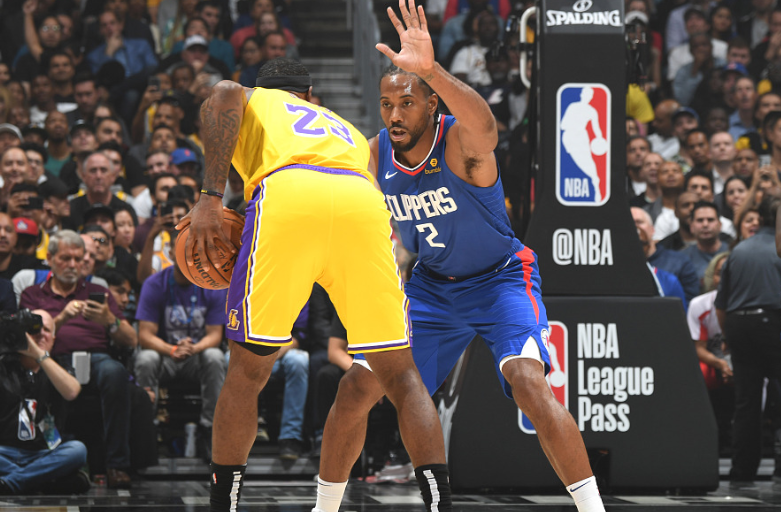 镜报：英超俱乐部密切关注维尼修斯，曼联利物浦都曾对他有意（镜报：英超多队关注维尼修斯，曼联、利物浦均曾有意）