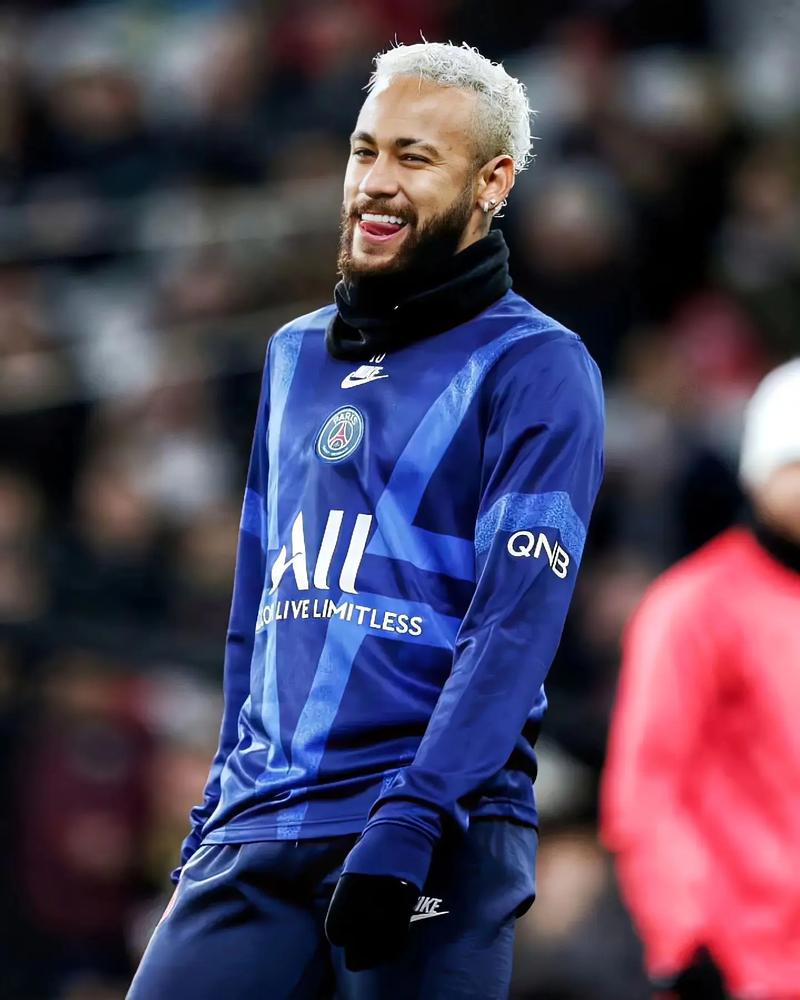 这合球帅得像艺术（这记进球，帅到像艺术品）