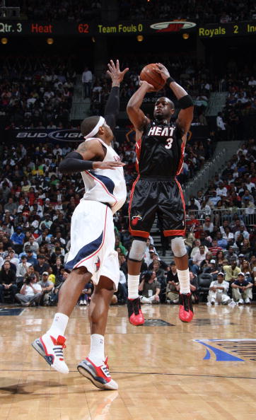 热火伤病报告：希罗&拉尔森&约维奇将缺席与猛龙一战（热火伤情更新：希罗、拉尔森、约维奇无缘战猛龙）